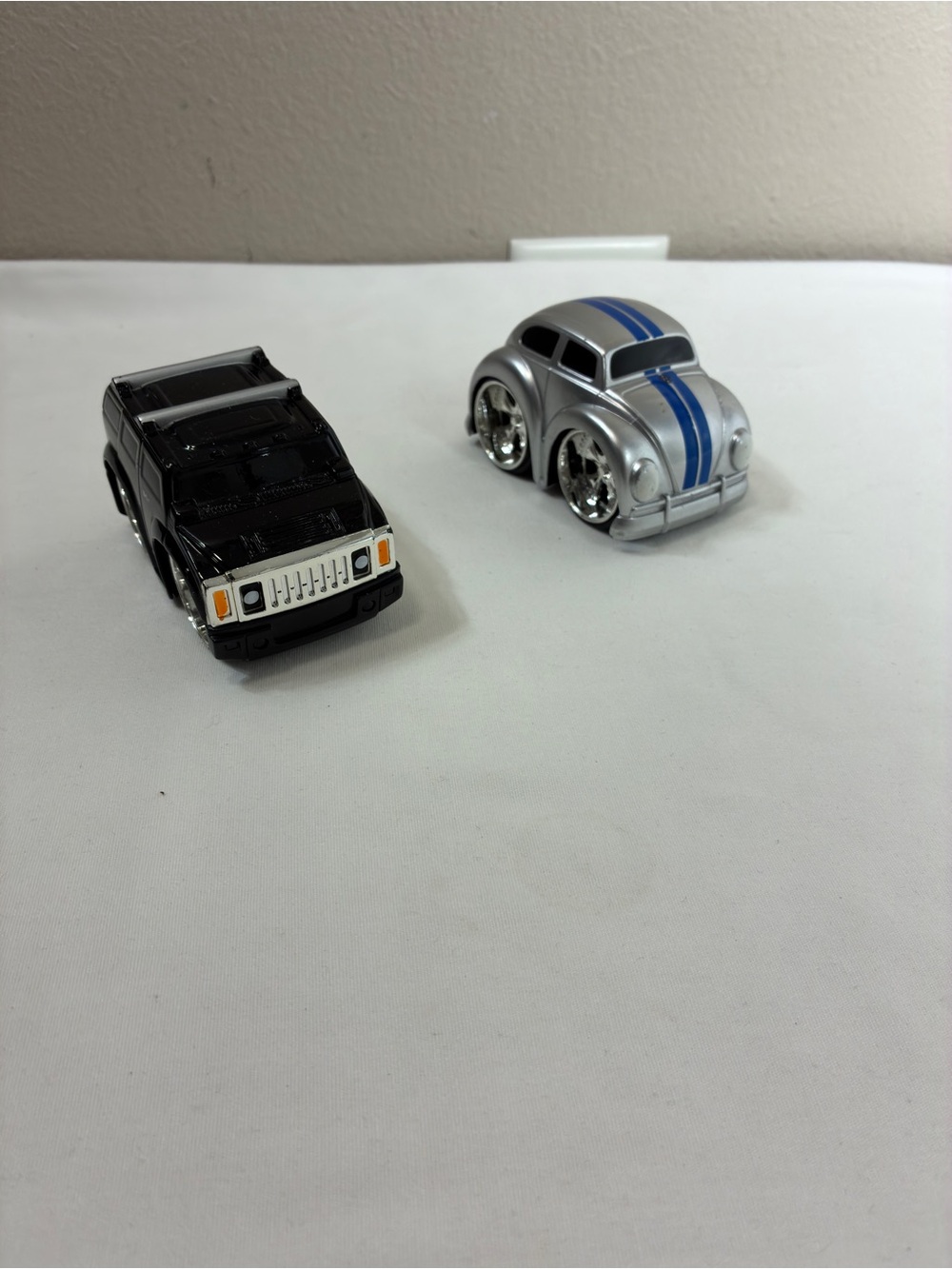 Bundle of 2 Jada toys Pull back Diecast Models